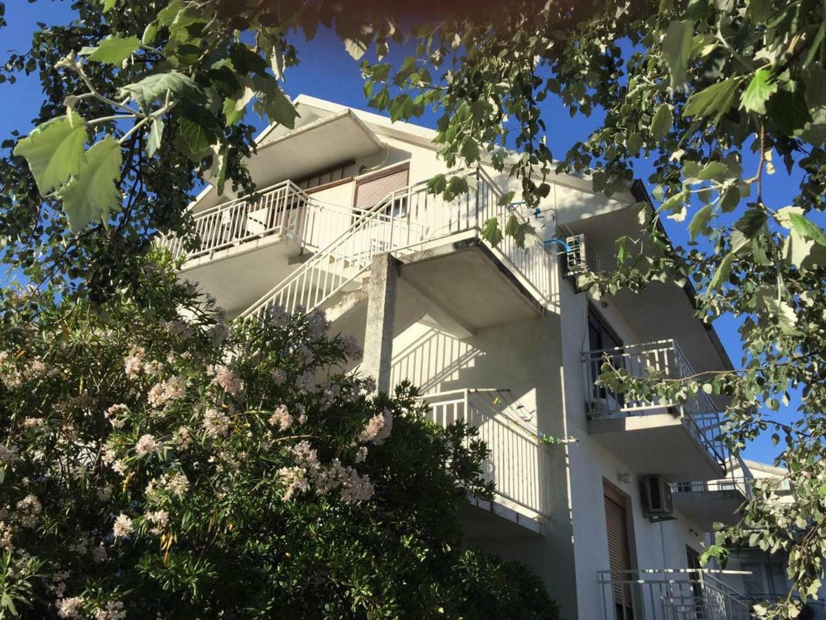 Monika Apartment Тиват Екстериор снимка